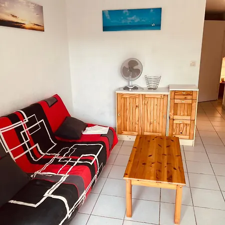 Azureva Ii Joli 2 Pieces Piscine Richelieu Cap D'agde *